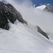 Aussicht namenlosen Gipfel südlich der Serre de Vuibé (3087m) zum P.3165m und auf den Pigne d'Arolla (3790m).