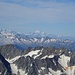 Die Walliser Prominenz. In der Bildmitte das Weisshorn (4506m).