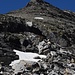 am Fusse des Piz Aul / einer der möglichen Einstiege um die 1. Stufe zu überwinden befindet sich am Ende des Schneefeldes; anschliessend eine leichte Kletterei - keine techn. Hilfsmittel notwendig