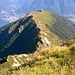 Monte Tamaro 1962 mt,panoramica dalla vetta,ancora una volta,sulla bellissima cresta,Poncino della Croce-Poncione del Macello-Tamaro.A sx il Lago Maggiore,a dx il Piano di Magadino.