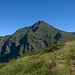 Sempre scendendo verso l'Alpe di Montoia,un altra stupenda visione sul Tamaro.