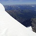 Beim Abstieg, kurz unterhalb vom Gipfel, mit Blick nach Norden (rechts im Hintergrund der Reschensee)