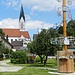 Kirche und Maibaum