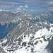 27.05.2012: Blick vom Grünstein über die beiden Tajaköpfe ins Wettersteingebirge.