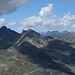 Hochkreuz, rechts der Mitte das Petzeck, höchster Gipfel der Schobergruppe (herangezoomt)
