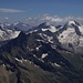 Der schwarze Berg im Vordergrund ist der grosse Greiner(3200m),rechts hinten ist der Möseler(3478m)
