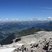 Blick auf das Aufstiegsschneefeld und nach Österreich.