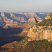 Blick bei Sonnenaufgang vom Bright Angel Point in den Grand Canyon