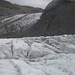 Augenscheinlich wurde der Gletscherzustrom vom gewaltigen Persgletscher in den letzten Jahren abgeschnitten (oder gibt's da unterirdisch evtl. noch Verbindungen?) - Ein riesiger Verlust für den Morteratsch, der zum Glück immer noch von vielen weiteren "nahrhaften" Gletscher gespeist wird.