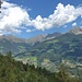Gegenüber grüßen die Sarntaler Alpen mit Hirzer und Ifinger