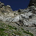 Below the cliff where it goes 15 m up to a flat area above. I went below and around the rock formation on the right, and ascended as described by [u Schlomsch].