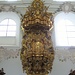 Il pulpito in legno intagliato e dorato opera del 1739 di Andreä Koelle.