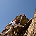 Petit passage équipé sur l'arête SW de l'Almagellerhorn. Arnaud a trouvé malin de se coincer dans la cheminée...