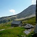 Cranzünell, Corte di Cima - Blick über den weiten Talkessel zum Madone di Camedo