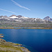 Tiefblauer Muotkejavrre. Javrre: samisches Wort für See.