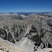 Nach Westen fällt der Blick über das Val Travenazes hinüber zu Furcia Rossa und die anderen Gipfel der Fanis-, Cunturines- und Sennesgruppe