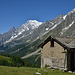 Il Bianco dal sentiero con la stupenda Aiguille Noire de Peuterey a sinistra.