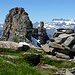 Gulderturm, Guldertürmli und (etwas unscharf im Vordergrund) der Gipfelsteinmann auf dem Gulderstock.