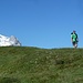 Wunderschöner Panoramaweg auf dem Walser Alpjoch
