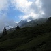 Auf dem Weg zur Oberalp geben die Wolken kurz den Blick gegen das Tagesziel frei.