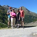 Foto di gruppo, poi ognuno x la sua strada: loro scendono, il salgo.....
