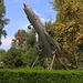 Краснодар (Krasnodar): Altes Kampfflugzeug im Парк Победы (Park Pobedy).<br /><br />Anmerkung: Für die lokale Zeit muss zur Aufnahmezeit eine Stunde dazu gezählt werden.