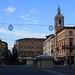 Rimini (5m) mit dem Piazza Tre Martiri und dem Uhrturm. 