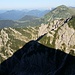 Der Schatten vom Demeljoch wandert zum Zotenjoch. 