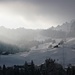 Aufstieg zum Furggelenstock - Skilift auf Hoch-Ybrig im Sonnenlicht