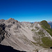 Die Oberlahmsspitze stellt einen wahren farblichen Kontrast in den hohen Lechtalern dar