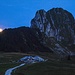 Mondaufgang im letzten Tageslicht über der Alp Obernünene