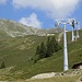 hier wird schon wieder eine neue Seilbahn gebaut und schwere Maschinen reißen die Böden auf und ebnen alles ein, damit Onkel Otto nicht allzu oft bei der Abfahrt auf den Hintern fällt...