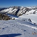 Rückblick zu unserem Aufstiegsweg mit einem fantastischen Panorama. In der Bildmitte die imposante Winterbergkette.