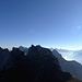 Blick auf die Westliche Karwendelspitze im Vordergrund. Dahinter der Wörner und die nördliche Karwendelkette