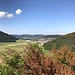 Blick vom Spitzfelsen ( 910m ) auf Tieringen ( 806m )