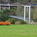 Alnasca, il suo ponte e l'onnipresente furgoncino arancio