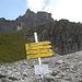 <b>Bivio per la Pflerscher Tribulaunhütte (2368 m), sul versante italiano, a due ore di cammino da quella tirolese.</b>