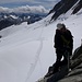 Leiter im Abstieg zum Tiefengletscher (ganze vorne im Bild erkennbar, über den Gletscherspuren)