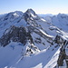 Blick nach Süden zur Roßwandspitze(3158m), Vorderer/Hinterer Stangenspitze(3227m) und zur Wollbachspitze(3210m, verdeckt), rechts die Keilbachspitze(3093m)