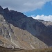  la fiancata che si percorre per raggiungere la zona del bivacco Reboulaz situato a destra della foto ove vi è il passo ben visibile