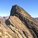 Rothorn oder Punta della Rossa (links der Abschnitt des Grates, den man allenfalls auf der Nordseite umgehen kann)