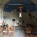 L'aula di San Michele con l'abside ed il nuovo, sobrio e ben intonato, altare .