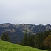 Blick zum Zinnenberg, Klausenberg und zur Hochries