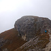 Die letzten Meter zum Gipfelkopf des Herrsteins, der erstaunlich einfach an der Kante rechts erkraxelt werden kann