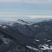 il monte Palanzone e la pianura,a destra il Bolettone