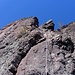 Super Kletterei in der oberen SL des Bockgrats: Ein sehr steiler IVer, aber für Battert-Verhältnisse fast schon üppig behakt