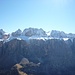 Sella-Massiv, ganz links am Schotterfeld der Einstieg ins Val Setus