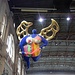 gelungene Verbindung: die altehrwürdige Bahnhofhalle Zürich - und der moderne Engel von Niki de Saint Phalle
