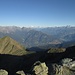 Monte dell' Aquila ... un bel +2000 partendo da Arnad . Sullo sfondo Tersiva (a sin.) Bianco (al centro) e G. Combin (a destra)