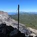 Der triste Totalp Schwarzhorn Gipfel. Ich überlege mir ein Gipfelbuch zu placieren, denn ich bin neugierig wie oft der Berg begangen wird.